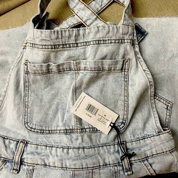 NWT WeWoreWhat Overall Shorts - Picture 3 of 3